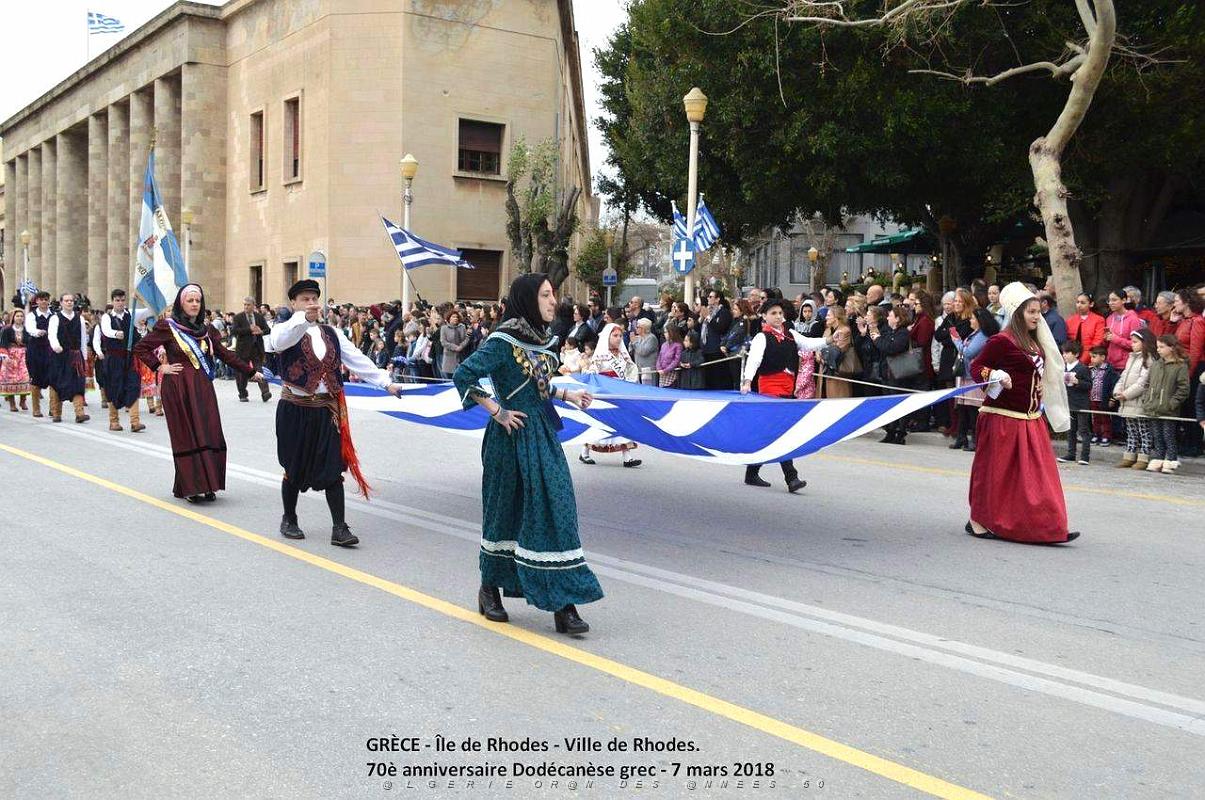 080- Rhodes- Defile Dodecanese grec.JPG